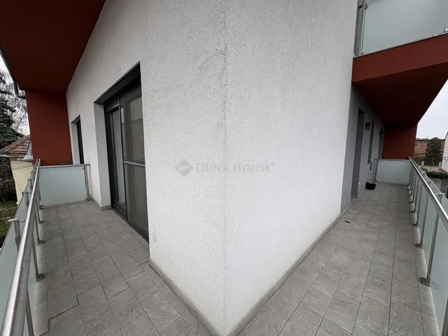 Kiadó lakás Győr, Nádorváros 37 nm