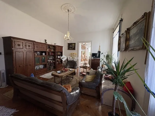 Eladó lakás Győr 105 nm