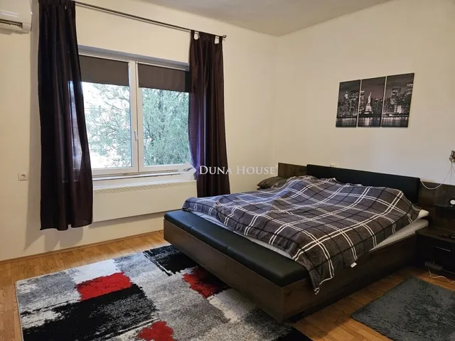 Eladó ház Nyúl 160 nm