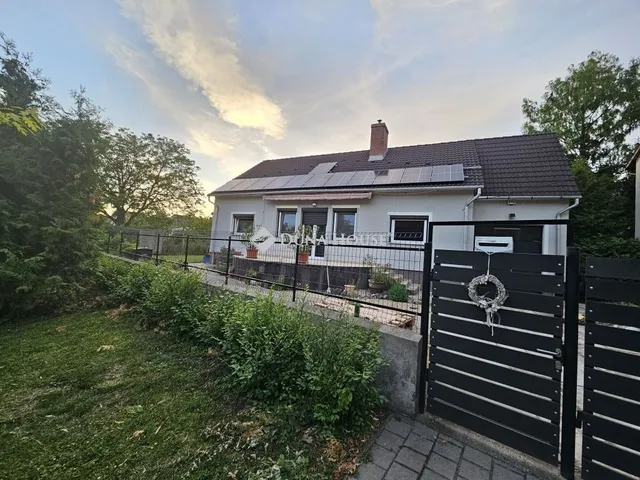 Eladó ház Környe 130 nm