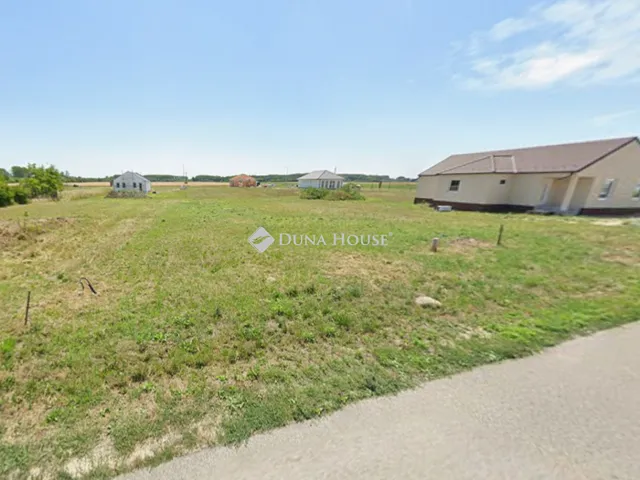 Eladó telek Mecsér 1007 nm