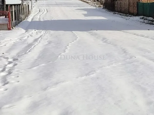 Eladó telek Tápszentmiklós 1388 nm