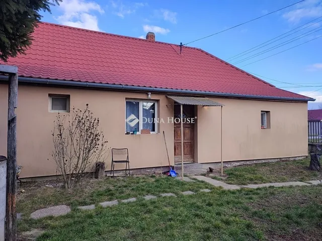 Eladó ház Mecsér 68 nm