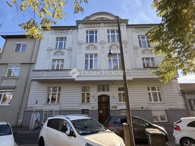 Eladó lakás Győr 74 nm