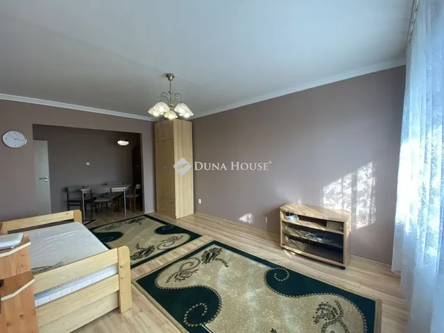 Kiadó lakás Győr, Nádorváros 68 nm