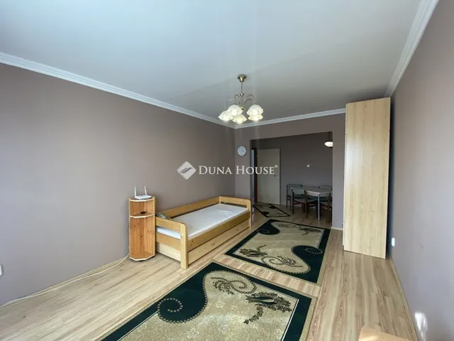 Kiadó lakás Győr, Nádorváros 68 nm