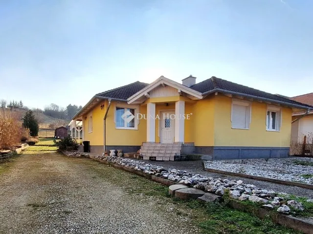 Eladó ház Győrújbarát 110 nm