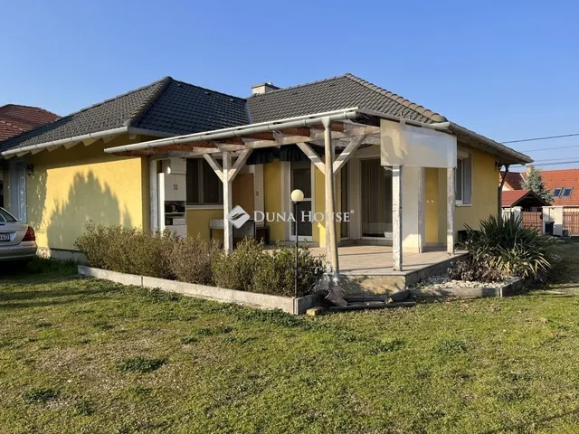 Eladó ház Győrújbarát 110 nm