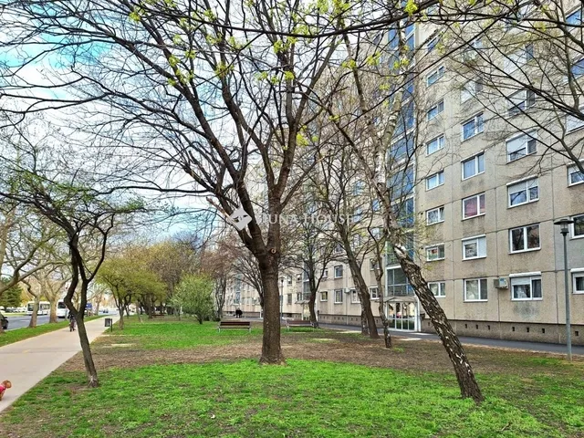 Eladó lakás Győr, Adyváros 62 nm