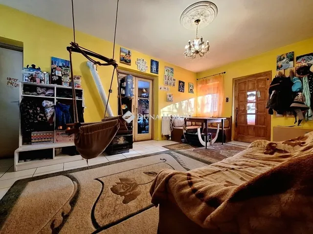 Eladó ház Kajárpéc 140 nm