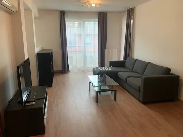 Kiadó lakás Győr, Révfalu 72 nm