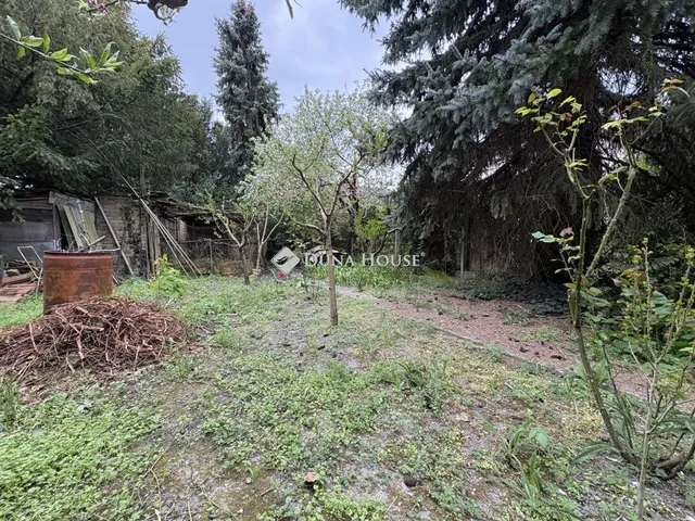 Eladó telek Győr 800 nm