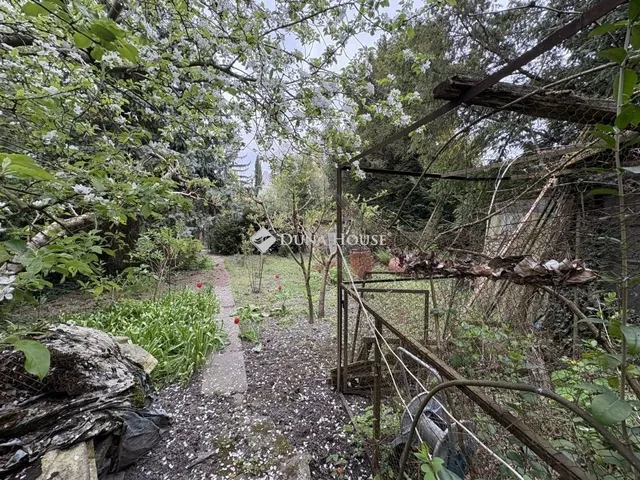 Eladó telek Győr 800 nm