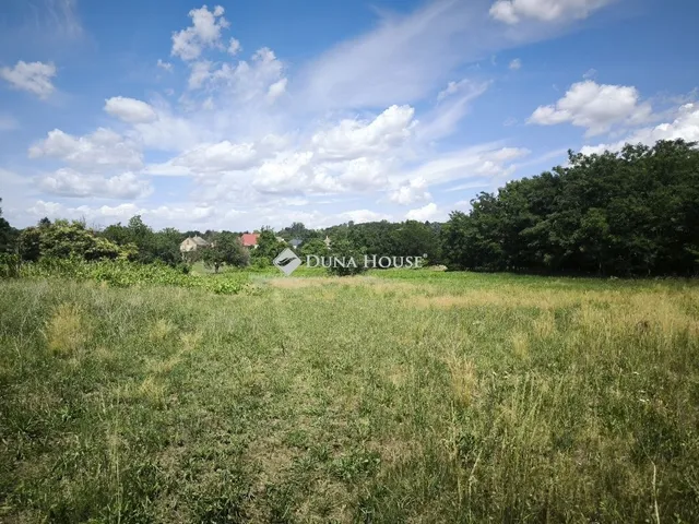 Eladó telek Győr, Ménfőcsanak 2386 nm