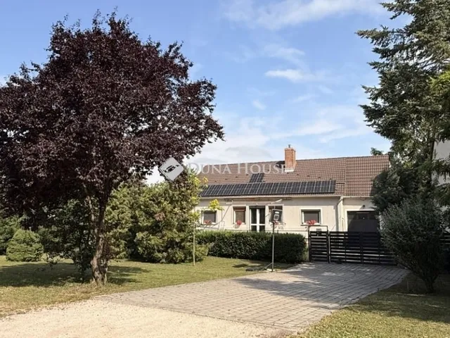 Eladó ház Környe 130 nm