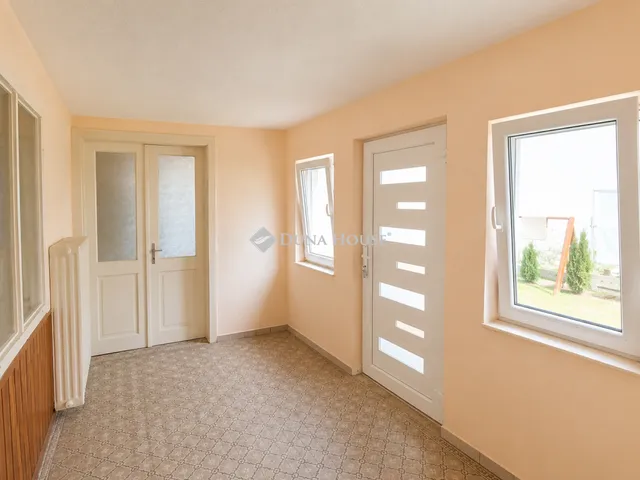 Eladó ház Ácsteszér 110 nm