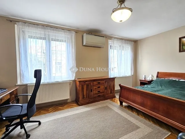 Eladó lakás Győr, Belváros 98 nm