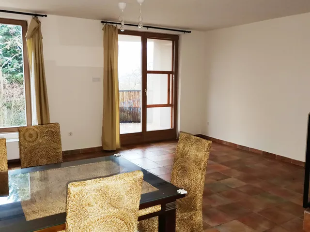 Eladó lakás Esztergom, Siszler u 127 nm