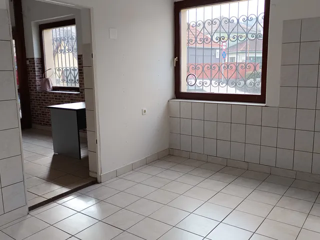 Eladó lakás Dorog 42 nm