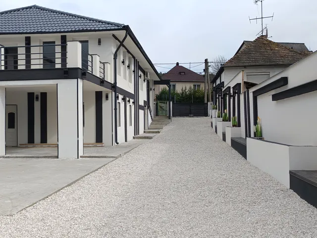 Eladó ház Bajót 300 nm