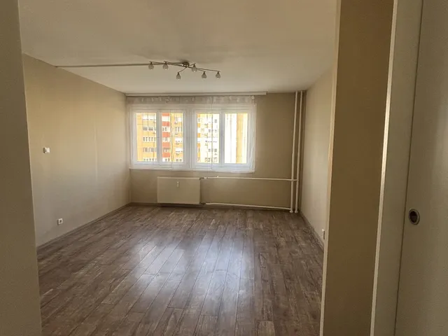 Kiadó lakás Szolnok, Belváros 38 nm