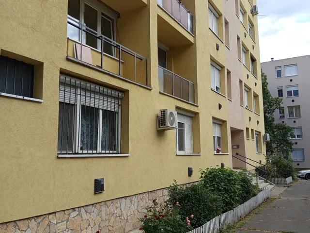 Eladó lakás Szolnok 36 nm