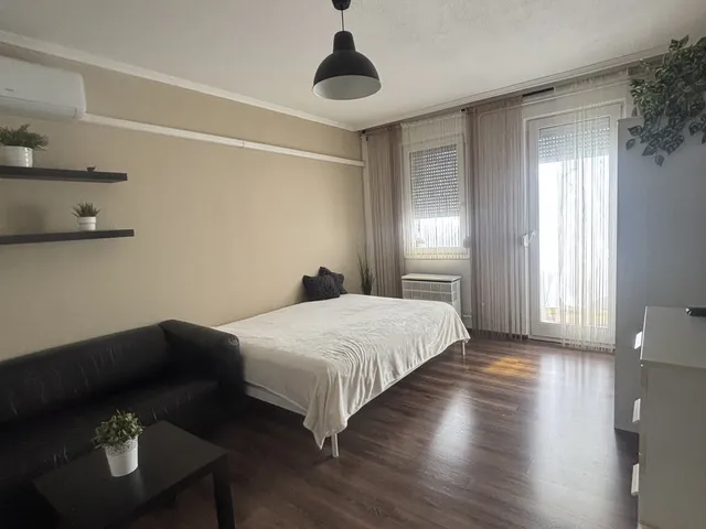 Eladó lakás Szolnok, Szandaszőlős 39 nm