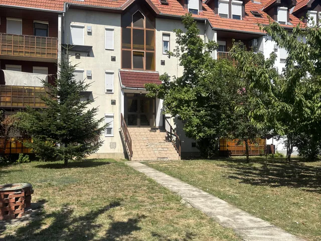 Eladó lakás Szolnok, Szandaszőlős 39 nm