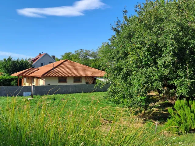 Eladó telek Lábatlan, Piszke, Rozália 1543 nm