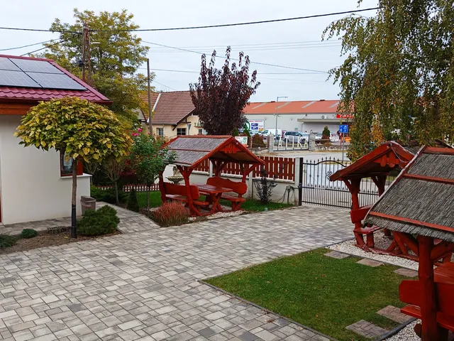 Eladó ház Tát 300 nm