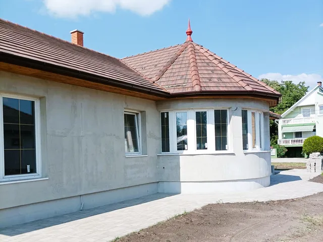 Eladó ház Tiszakécske 139 nm