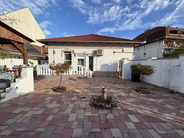 Eladó ház Szolnok 86 nm