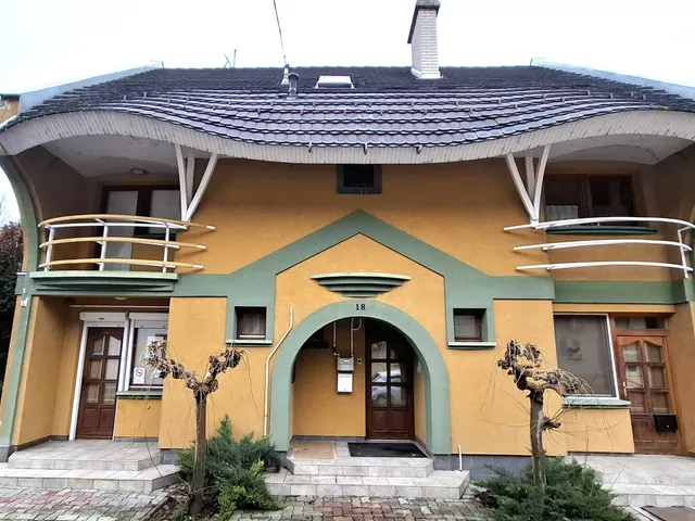 Eladó ház Szolnok 200 nm