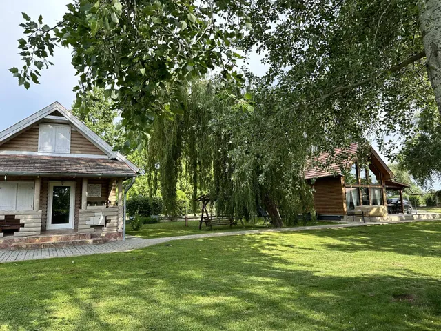 Eladó üdülő és hétvégi ház Abádszalók 100 nm