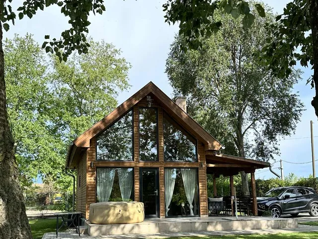 Eladó üdülő és hétvégi ház Abádszalók 100 nm