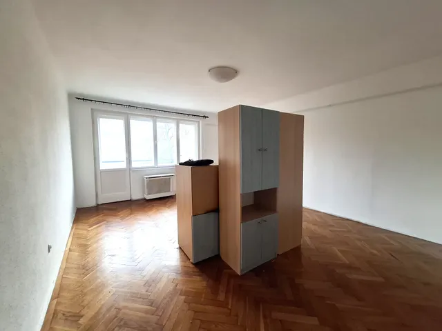 Eladó lakás Szolnok, Belváros 56 nm