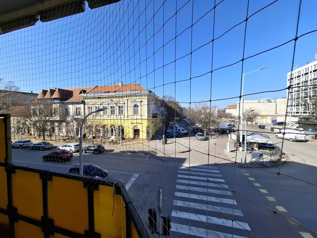 Eladó lakás Szolnok 93 nm