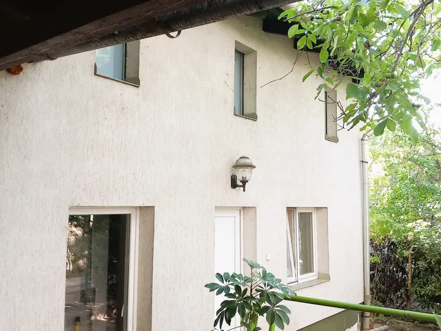 Eladó ház Szolnok, Gárdonyi 184 nm