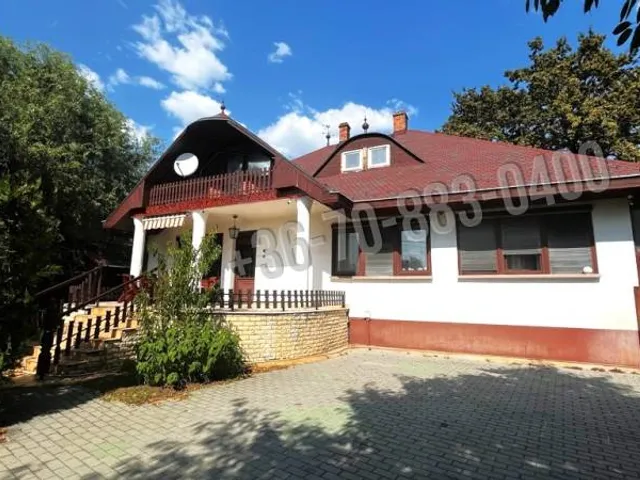Eladó ház Dabas 200 nm