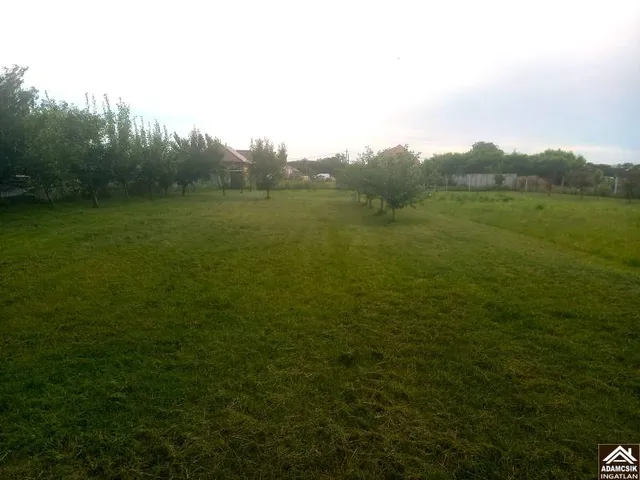 Eladó telek Inárcs 2392 nm
