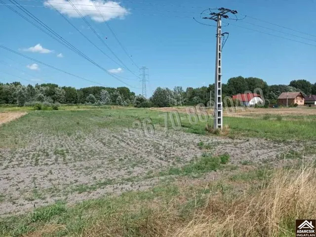 Eladó telek Dabas 3745 nm