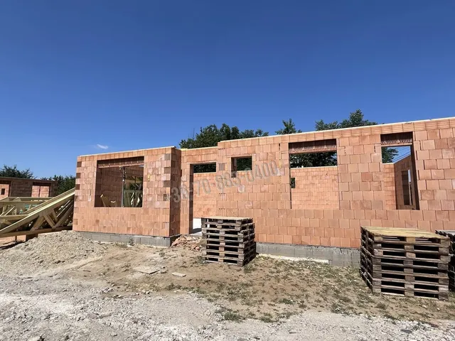 Eladó ház Újhartyán 96 nm