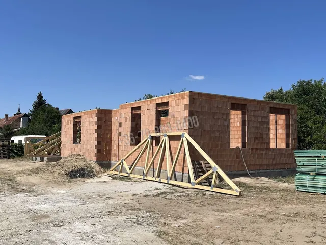 Eladó ház Újhartyán 96 nm