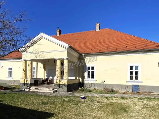 Eladó ház Dabas 213 nm