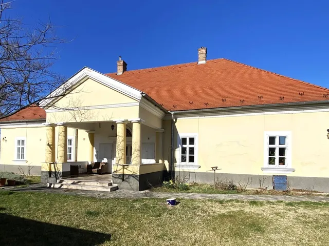 Eladó ház Dabas 213 nm