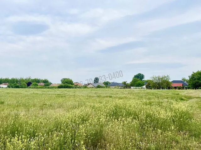 Eladó telek Dabas 20196 nm