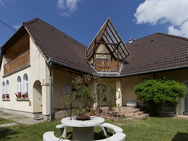 Eladó ház Budapest XVII. kerület, Rákoscsaba-Újtelep 220 nm