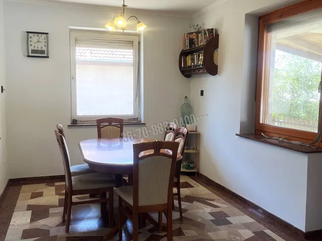 Eladó ház Újhartyán 170 nm