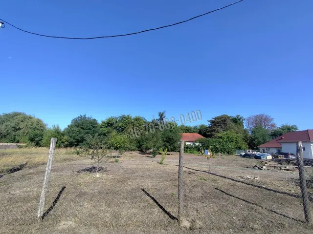 Eladó telek Dabas 1132 nm