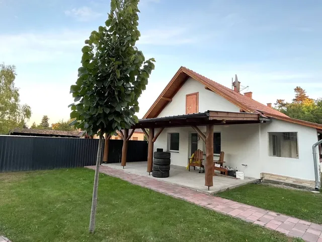 Eladó ház Ócsa 140 nm